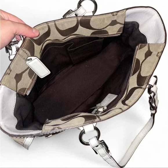 Coach— gallery canvas signature coach bag - Picture 3 of 6